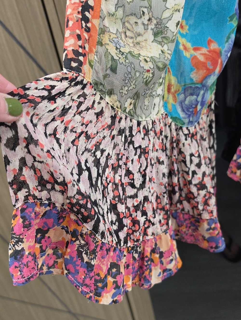 BLOOMERS, BY" YOUNG THREADS" - Picture 4 of 16